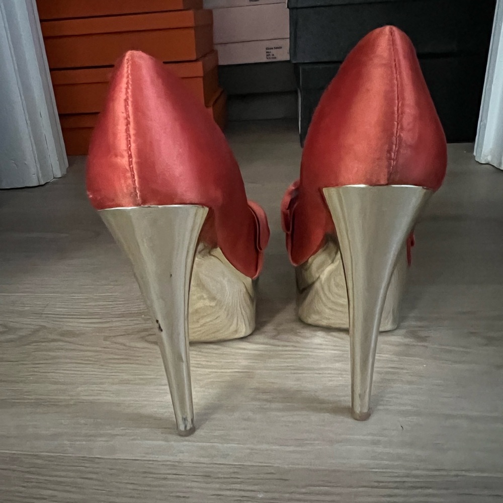 Shoes - Picture 3 of 5